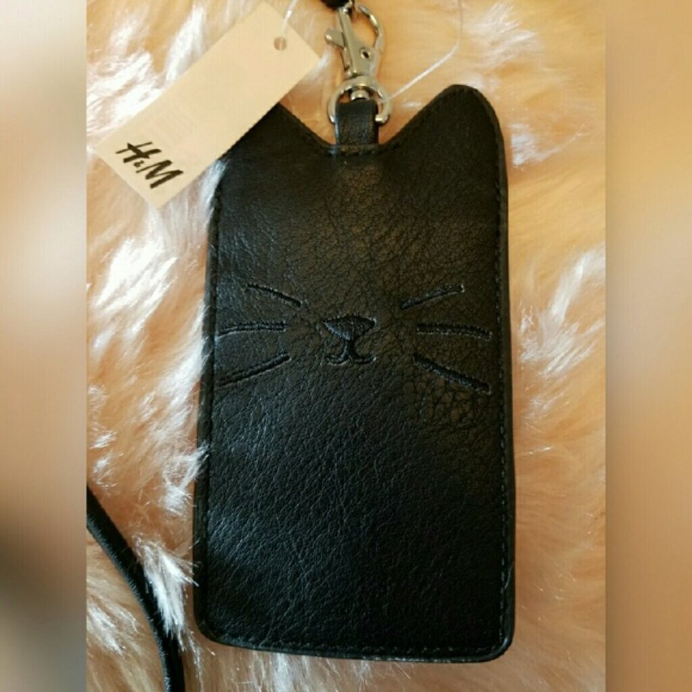 ISO: H&M Cat Lanyard - Picture 2 of 3